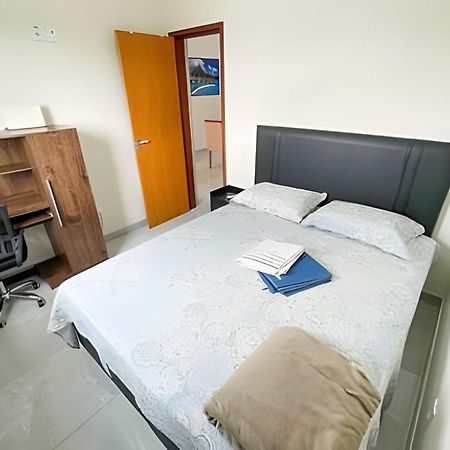 202- Apartamento De 2 Quartos Para Ate 5 Hospedes Patos de Minas Exteriér fotografie